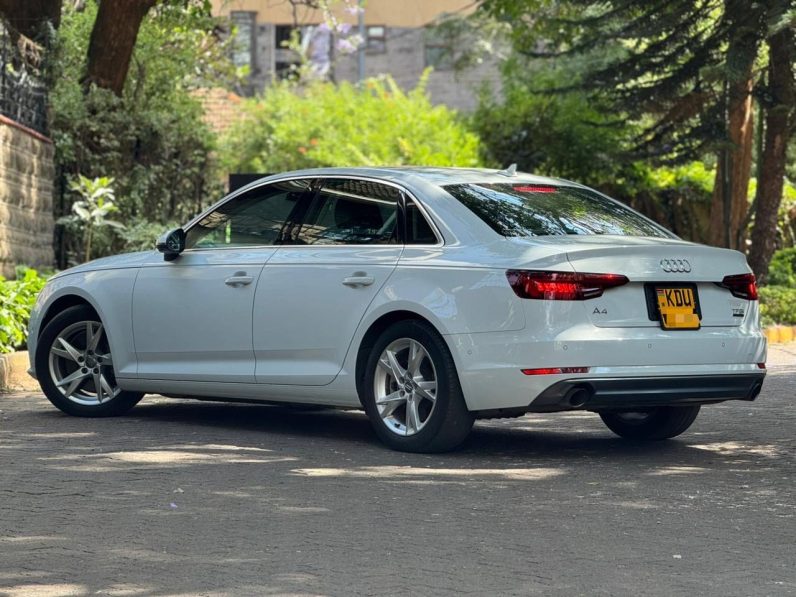 
								Audi A4 TFSI full									