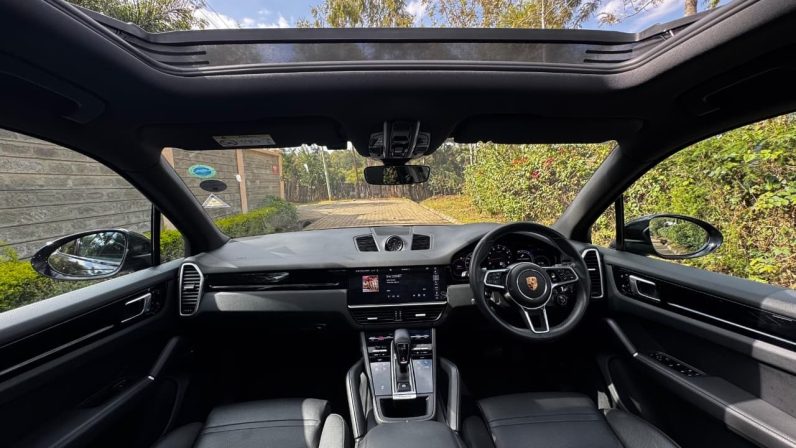 
								Porsche Cayenne full									