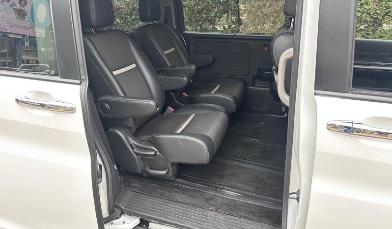 
								Honda Stepwgn Spada full									