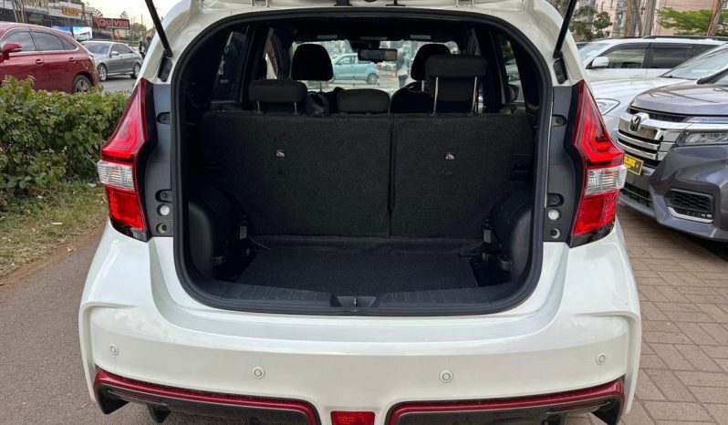 
								Nissan Note Nismo full									