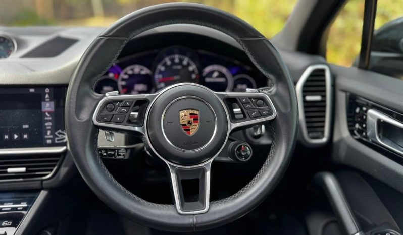 
								Porsche Cayenne full									