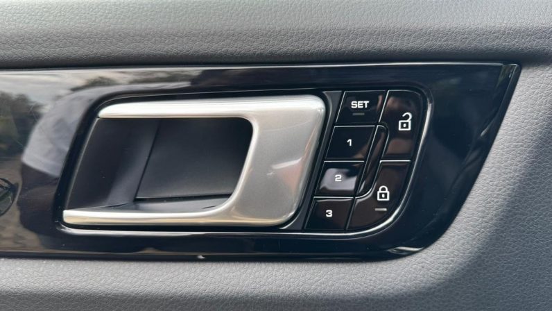 
								Porsche Cayenne full									