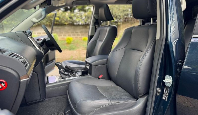 
								Toyota Land Cruiser Prado TX full									