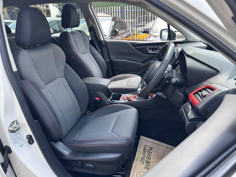 
								Subaru Forester X-brake full									