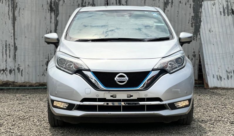 
								Nissan Note full									