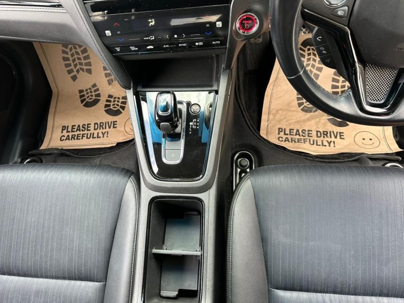 
								Honda Fit Shuttle full									