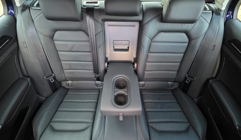 
								Volkswagen Golf Tsi full									