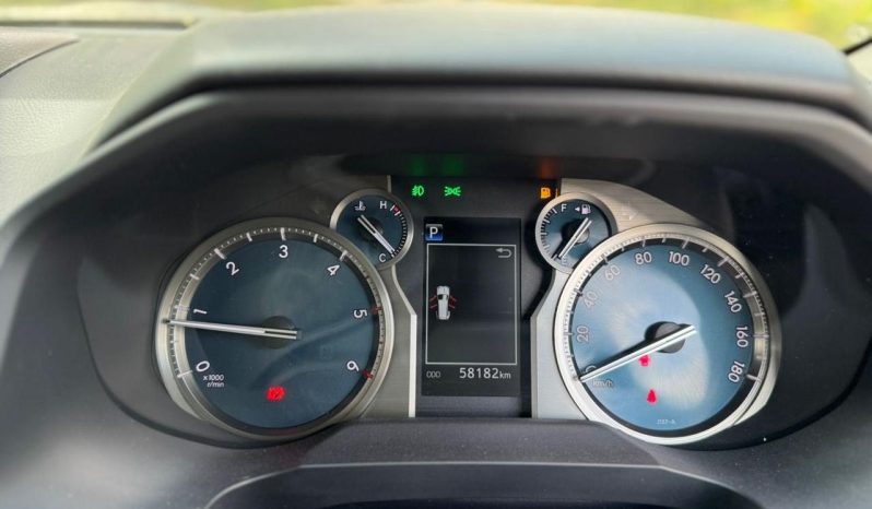 
								Toyota Land Cruiser Prado TX full									