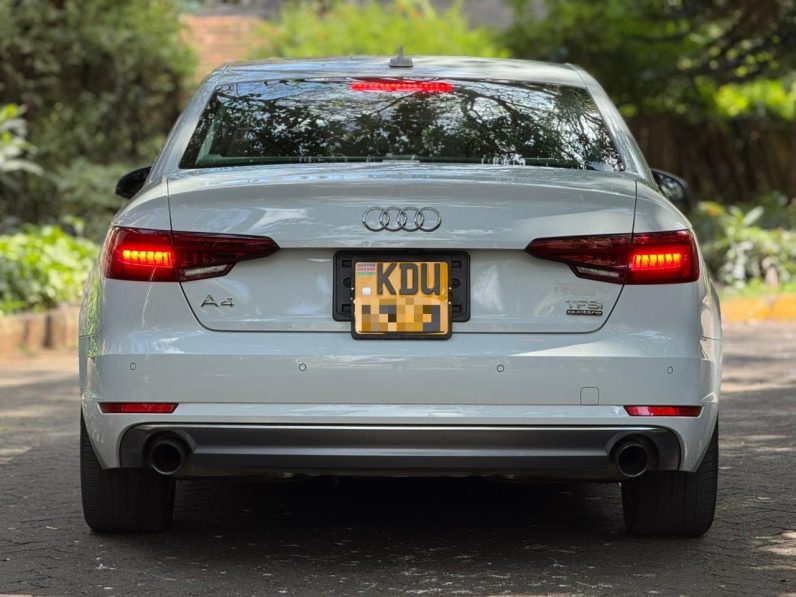 
								Audi A4 TFSI full									