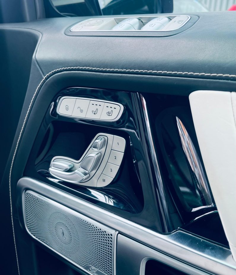 
								Mercedes-Benz G Wagon full									