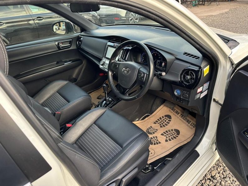 
								Toyota Fielder WXB full									