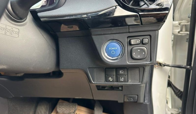 
								Toyota Fielder WXB full									