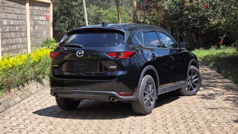 
								Mazda CX-5 full									