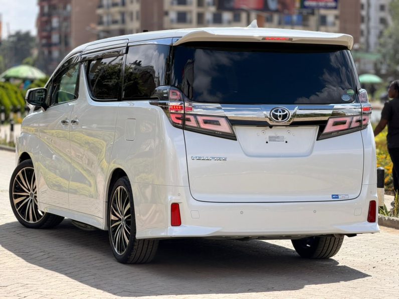 
								Toyota Vellfire full									