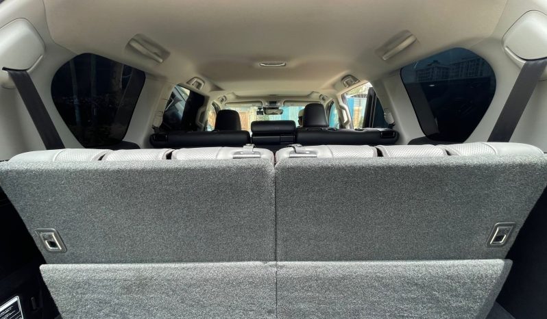 
								Toyota Land Cruiser Prado TXL full									