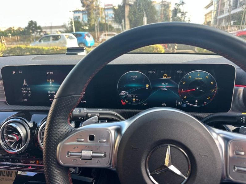 
								Mercedes Benz A180 full									