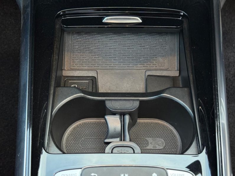 
								Mercedes Benz B180 full									