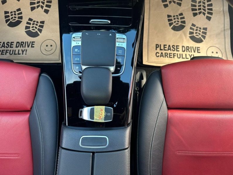 
								Mercedes Benz A180 full									