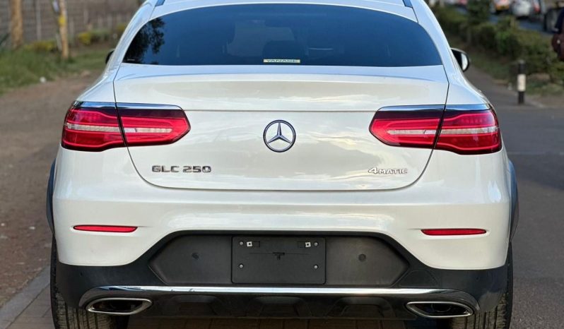 
								Mercedes Benz GLC 250 full									