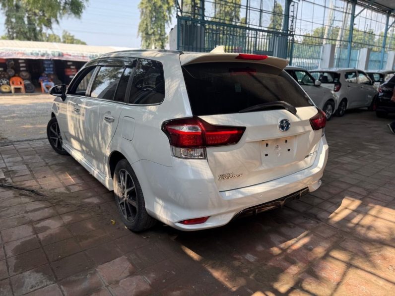 
								Toyota Fielder WXB full									