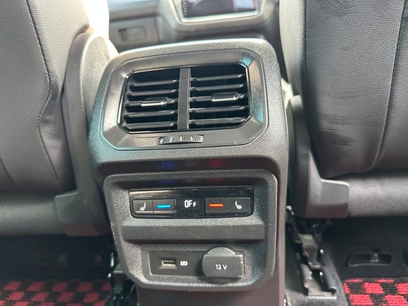 
								Volkswagen Tiguan full									