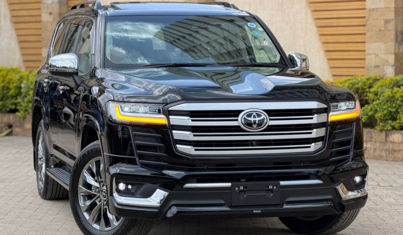 
								Toyota Land Cruiser 300 series ZX full									