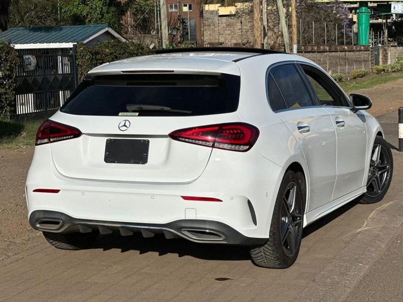 
								Mercedes Benz A180 full									