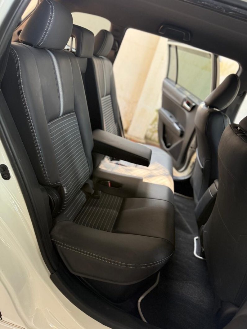 
								Toyota Fielder WXB full									