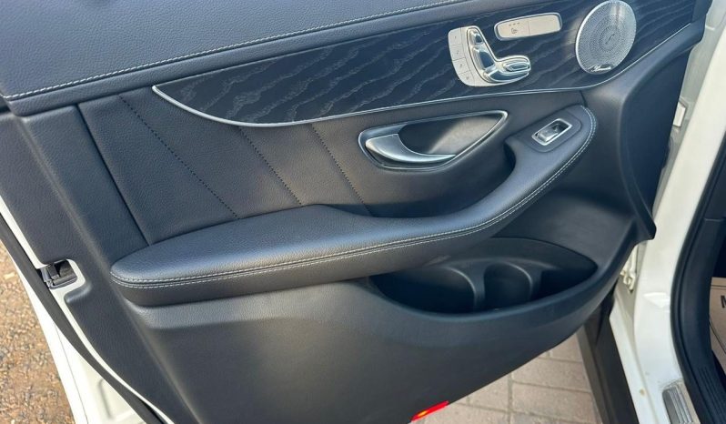 
								Mercedes Benz GLC 250 full									