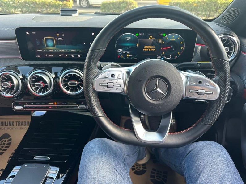 
								Mercedes Benz A180 full									