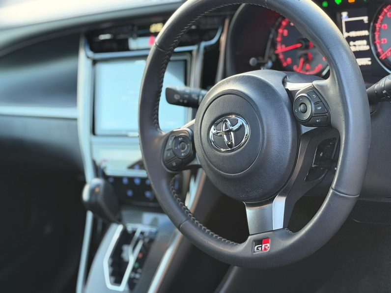 
								Toyota Harrier GR full									