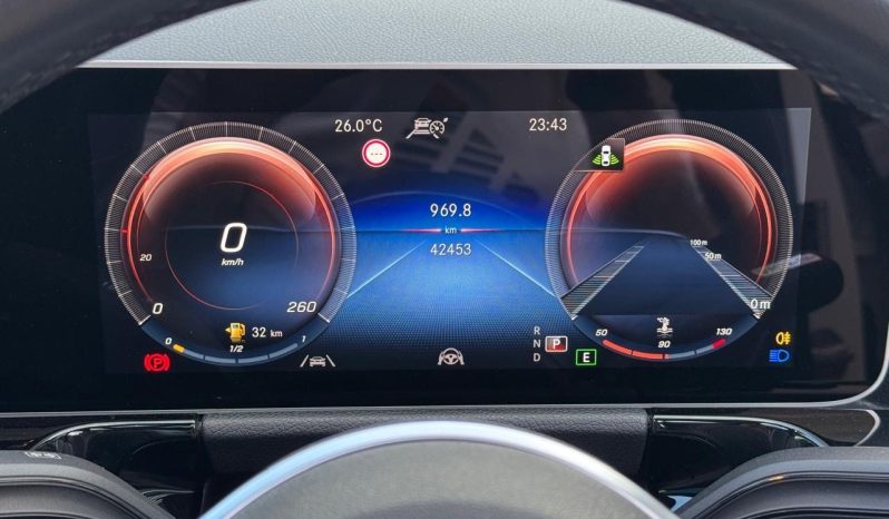 
								Mercedes Benz B180 full									