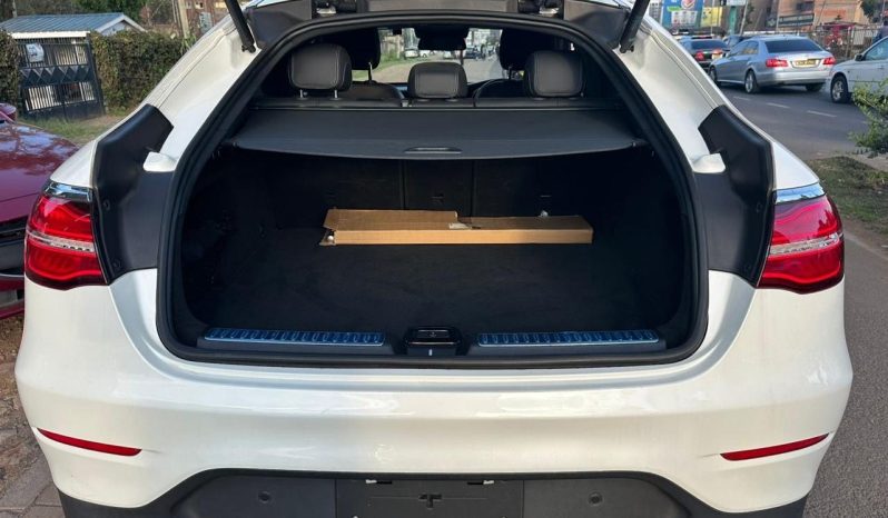 
								Mercedes Benz GLC 250 full									