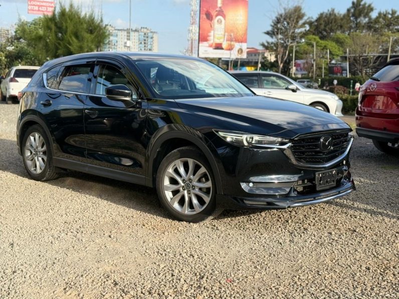 
								Mazda CX-5 full									