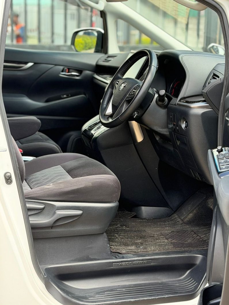 
								Toyota Vellfire full									