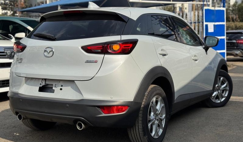 
								Mazda CX-3 full									