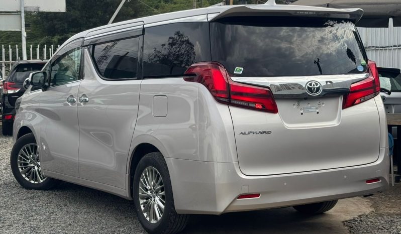 
								Toyota Alphard full									
