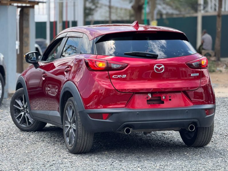 
								Mazda CX-3 full									