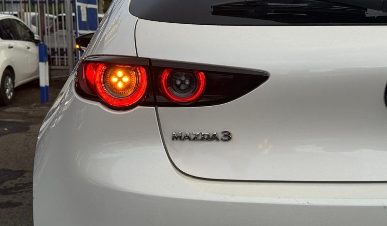 
								Mazda 3 full									