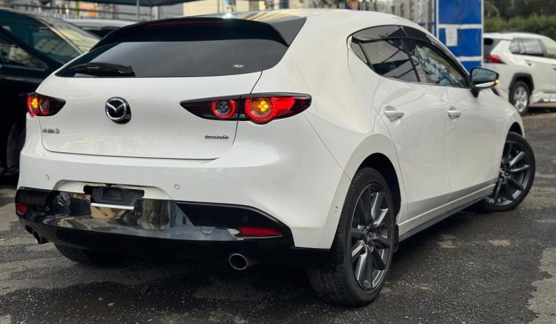 
								Mazda 3 full									