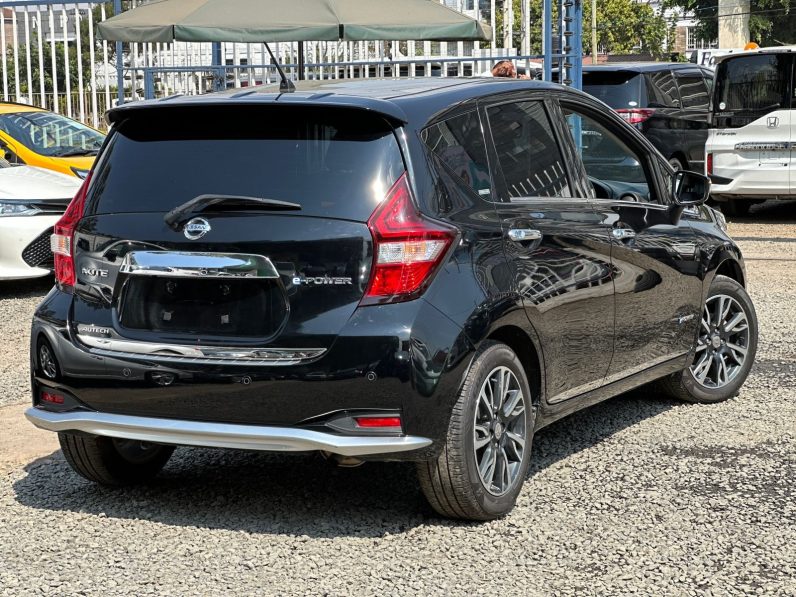 
								Nissan Note Autech full									