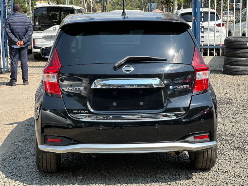 
								Nissan Note Autech full									