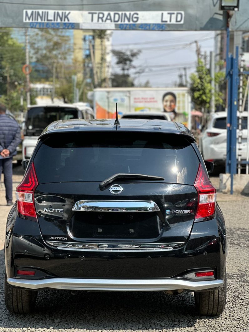 
								Nissan Note Autech full									