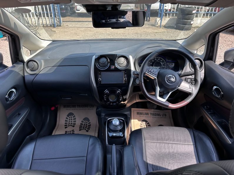 
								Nissan Note Autech full									