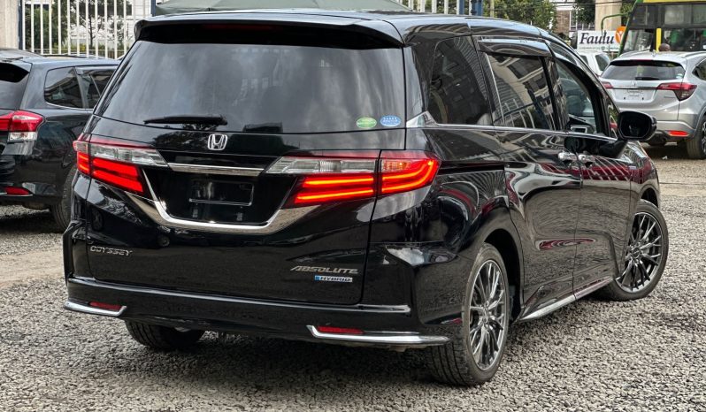 
								Honda Odyssey Absolute full									