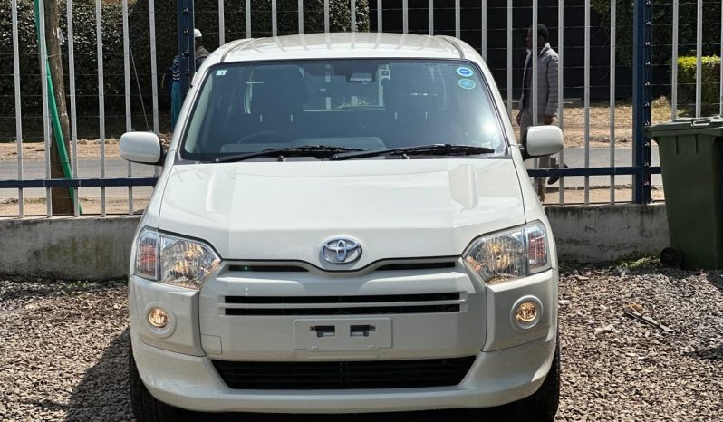 
								Toyota Succeed TX-G full									