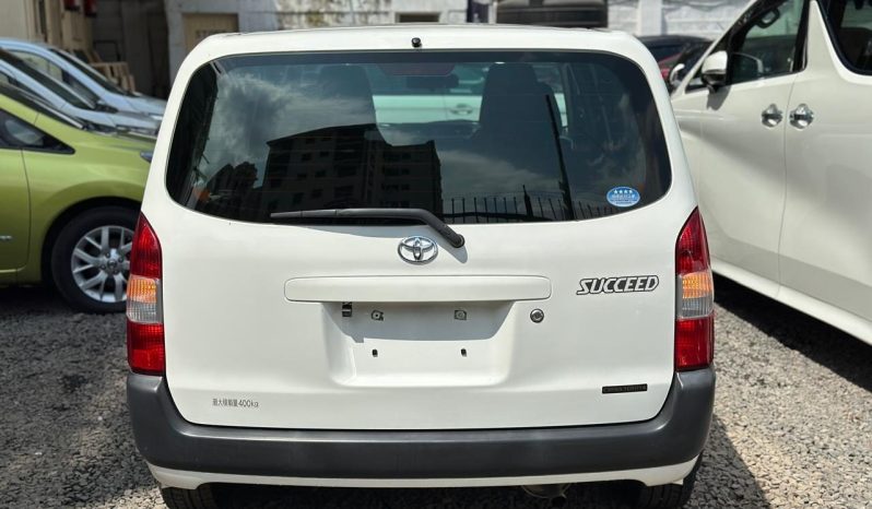 
								Toyota Succeed TX-G full									