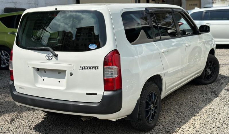 
								Toyota Succeed TX-G full									