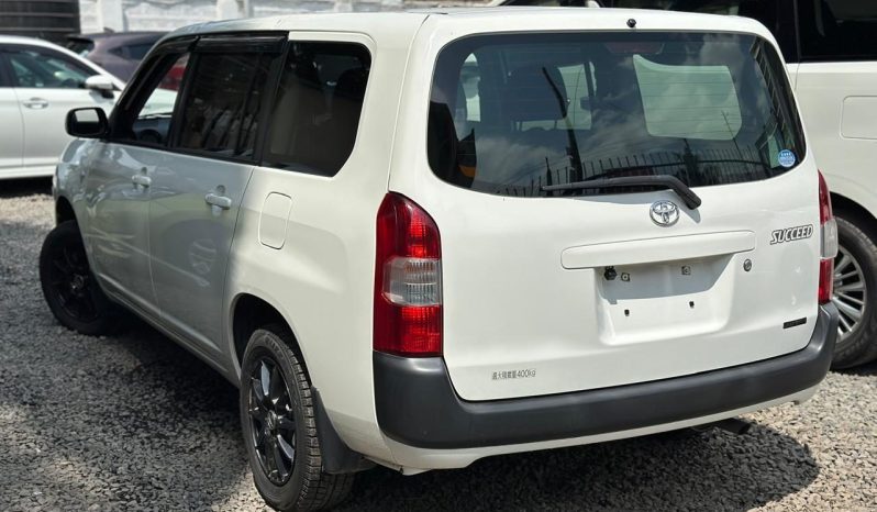 
								Toyota Succeed TX-G full									