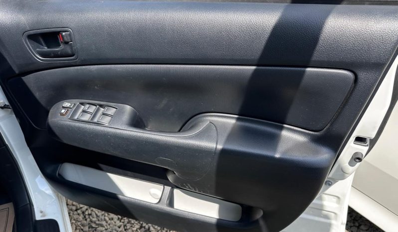 
								Toyota Succeed TX-G full									